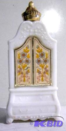 lot 250 image: Avon Armoire Decanter - Produced 1972-1975 - ...