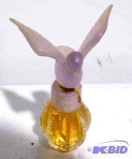 lot 252 image: Delegar Royal Dove Perfume Decanter - Has per...