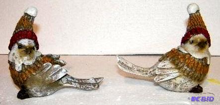 lot 28 image: 2 Piece Winter Birds Set - Has a wood look - ...