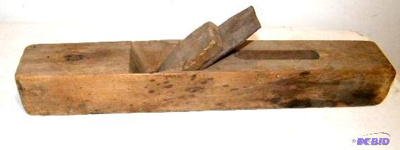 lot 281 image: Antique Wooden Planer - Blade is still quite ...