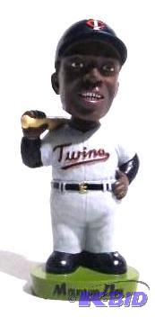 lot 306 image: Vintage Minnesota Twins Tony Oliva #6&nbspBo...