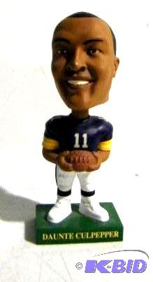 lot 311 image: Dante Culpepper #11 Minnesota Vikings Bobbleh...