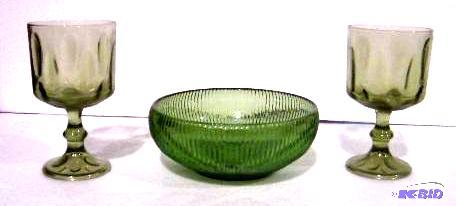 lot 5 image: 3 Piece Glass Set - E. O. Brody Company, Clev...