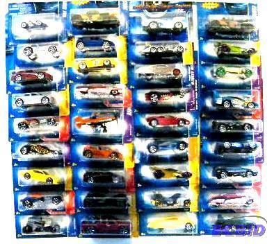lot 55 image: Hot Wheels Collection 36 Piece Set - 2005 - F...