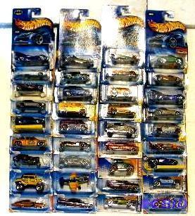 lot 58 image: Hot Wheels Collection 36 Piece Set - 2003 - S...