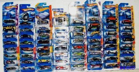 lot 65 image: Hot Wheels Collection 72 Piece Set - 2006 - S...