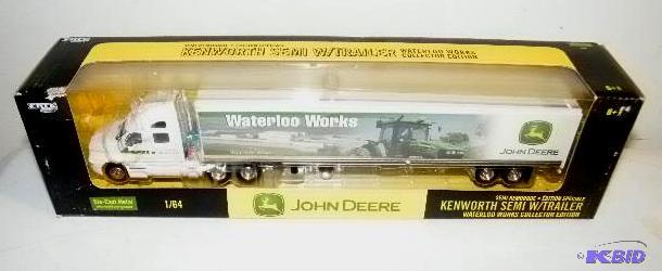 lot 78 image: Ertl John Deere Kenworth Semi with Trailer - ...