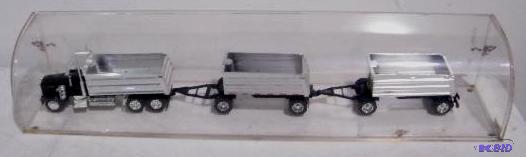 lot 81 image: Kenworth Dump Truck with Two Dump Trailers - ...