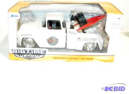 lot 83 image: 1955 Chevy Step Side Tow Truck - by Jada - Bi...