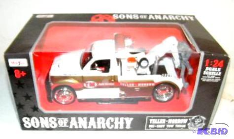 lot 88 image: Sons of Anarchy Tow Truck - by Maisto - "...