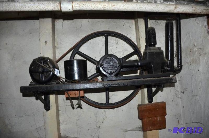 lot 102 image: Antique Vaile-Kimes Electric Motor Pump with ...