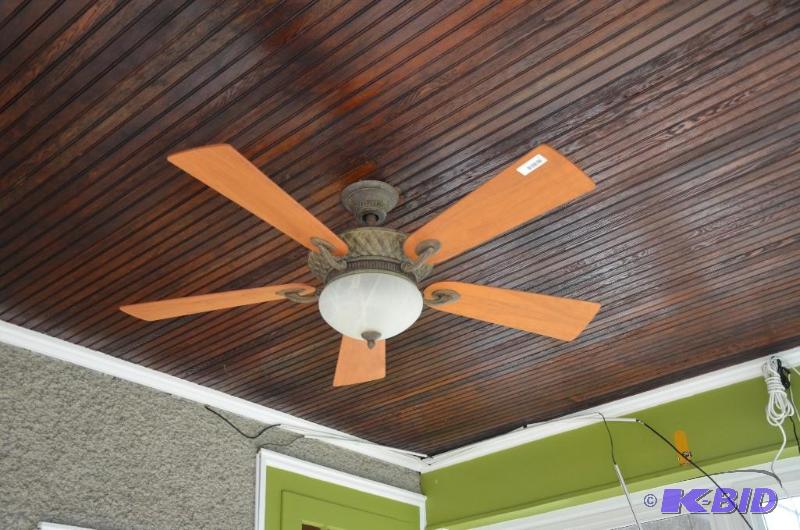 lot 15 image: Ceiling fan 52"...
