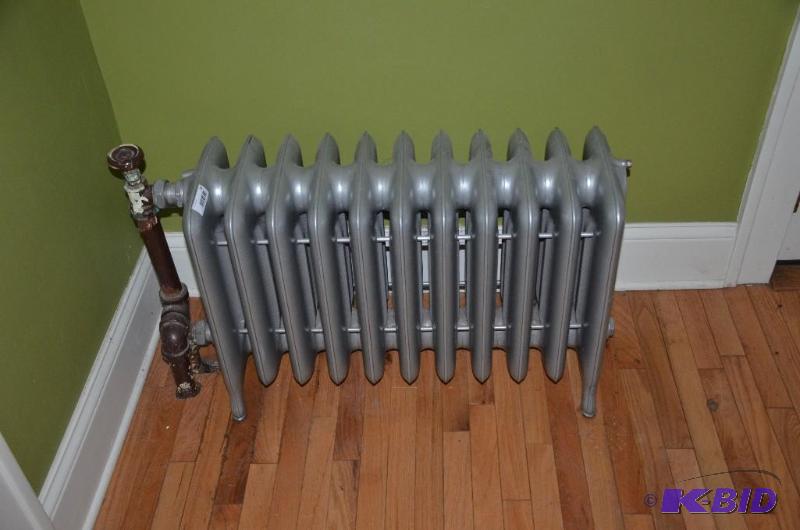 lot 18 image: Antique Radiator 36&quotx22"...