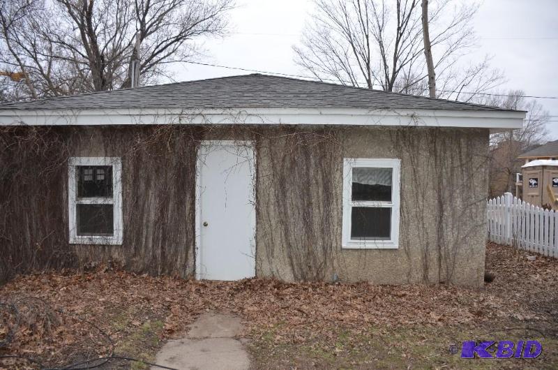 lot 67 image: 2 wood Windows-30&quotx47"...