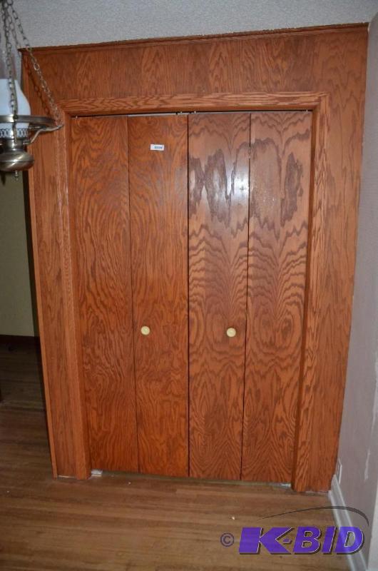 lot 80 image: Bi-fold Door 48"...