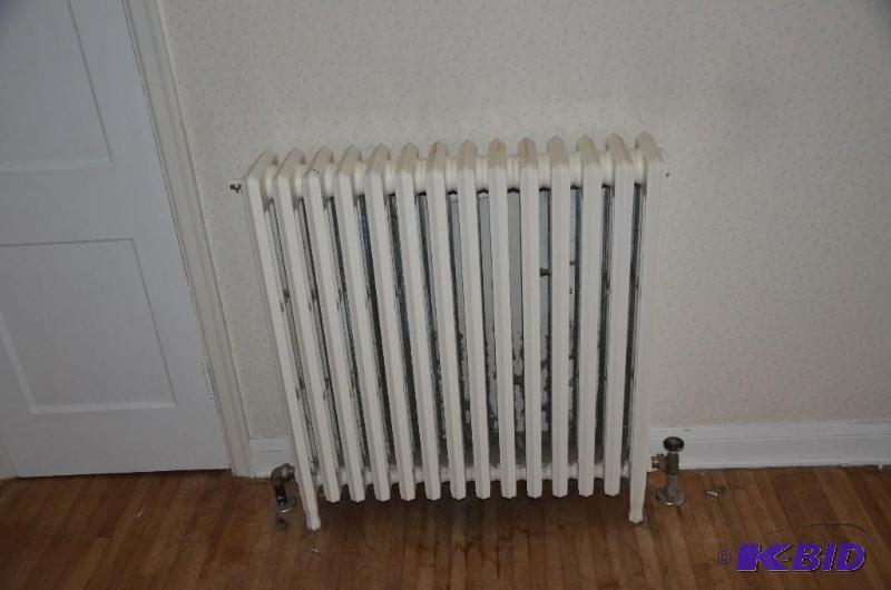 lot 85 image: 38&quotx36" Radiator...