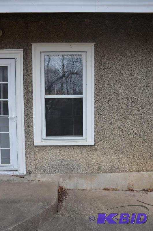 lot 92 image: Wood Window 31&quotx 60 12"...