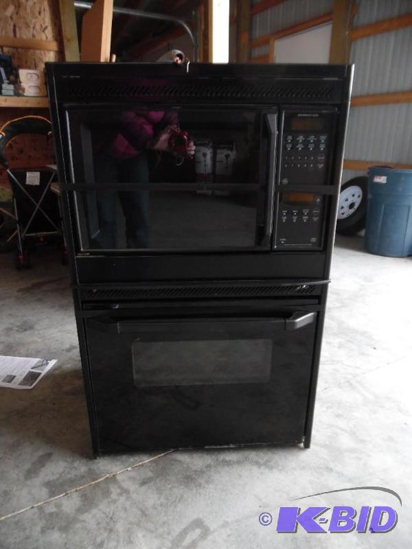 Wall unit Microwave and oven