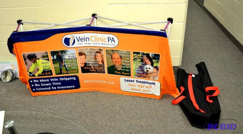 lot 117 image: Portable Light weight pop up display sign 5 ...