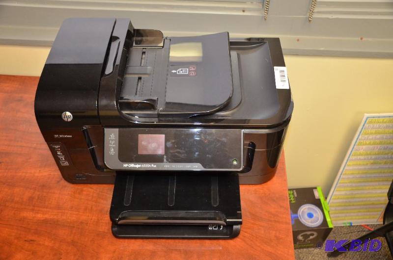 lot 13 image: HP Officejet 6500A Plus wireless, color all i...
