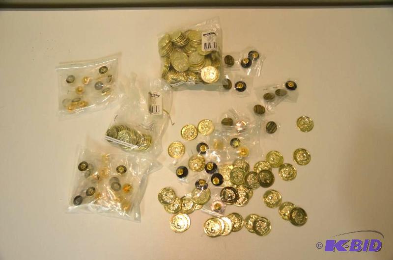 lot 174 image: Pins for " Excellent 1 Year, Excellent 2...