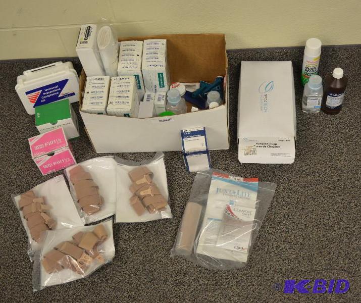 lot 181 image: Large lot of medical items, wraps ,gauze ect....