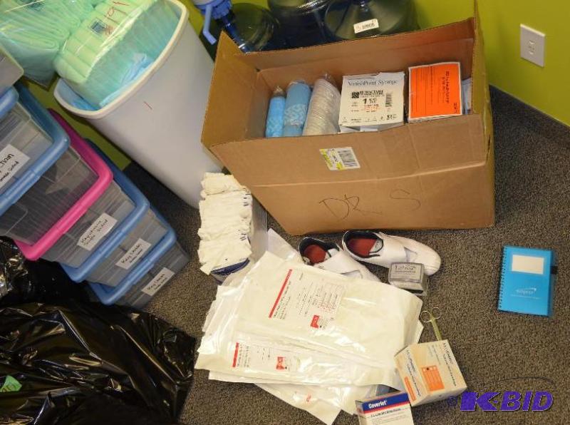 lot 191 image: Large lot of medical items including micro pu...