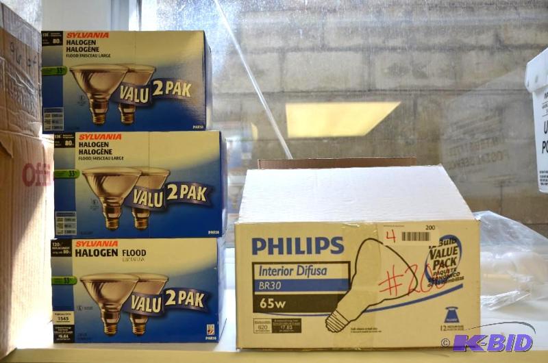 lot 200 image: Group of brand new halogen and incandescent f...