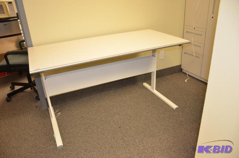 lot 238 image: White table approx. 29&quotx55" ...