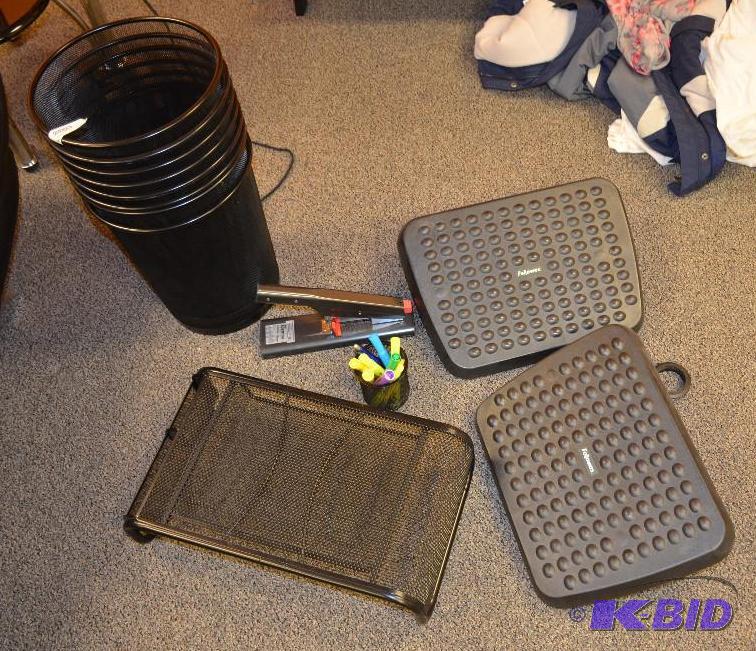 lot 246 image: 8 Black, metal waste baskets 14x12. Bostitch...
