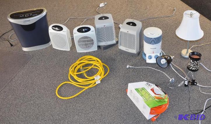 lot 292 image: Heaters paper shredder, power cords, and lig...