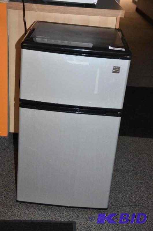 lot 38 image: Kenmore mini fridge model 255.95683110...