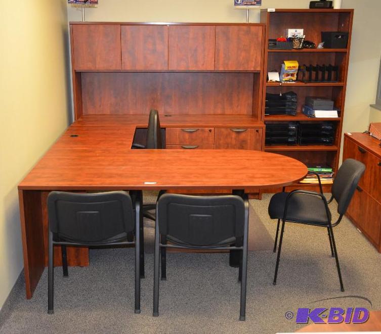 lot 8 image: High end &quotOffices To Go" brand desk...