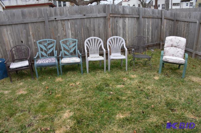 7 lawn chairs...
