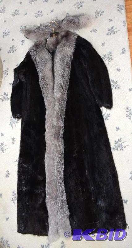 Beautiful fur coat with ear muff size 14. Rib...