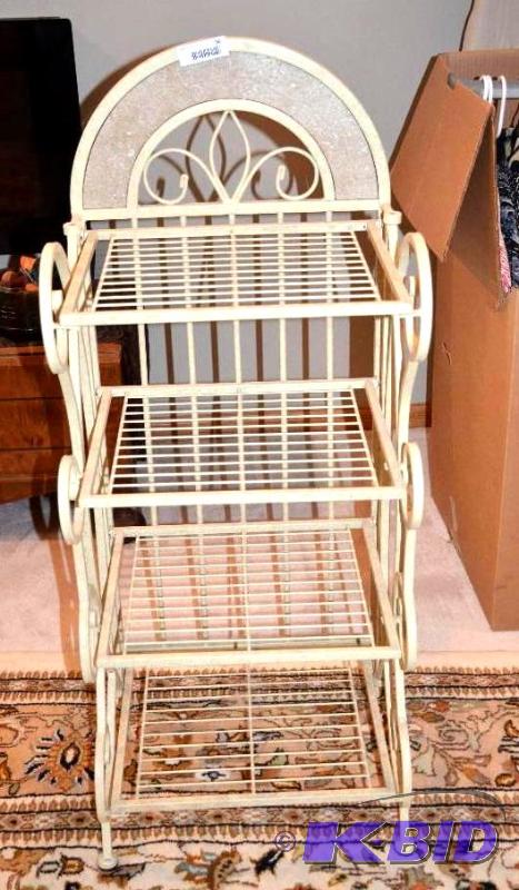 Metal stand 15x18x44...