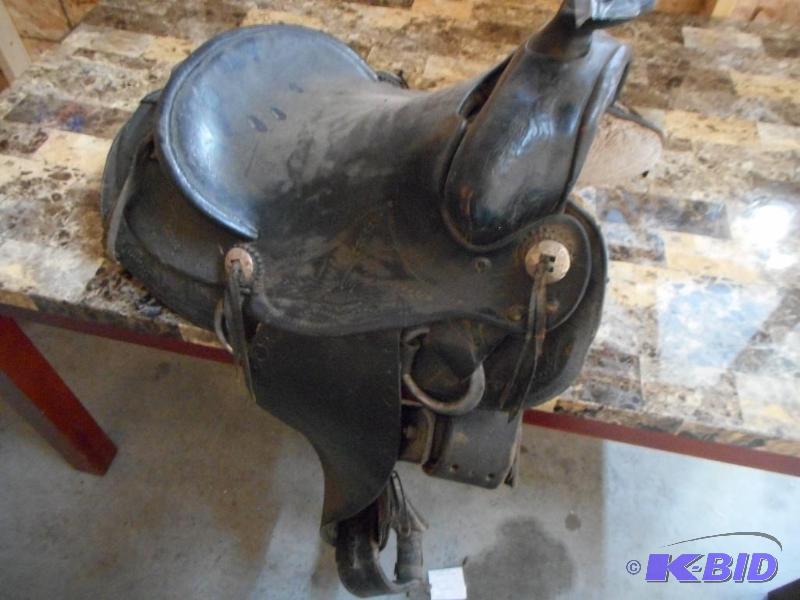 Saddle