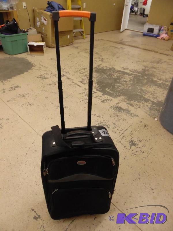 Rolling carry-on