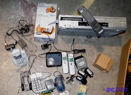 Mixed Electronic Lot - (1) AT&ampT cordless ...