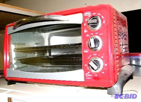 Ginnys&nbspRed Toaster Oven - Model&nbspCS1...