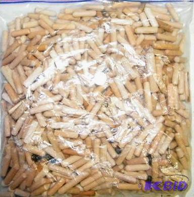 Dowels - One gallon bag full - 100 plus - Wei...