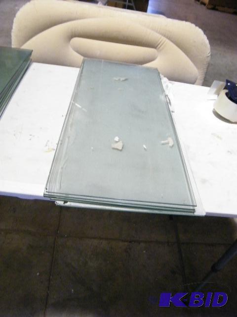 Tempered Glass Shelf Lot - 5 pieces - 25 12&...