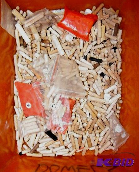Dowel Lot - Large bin of dowels - includes th...