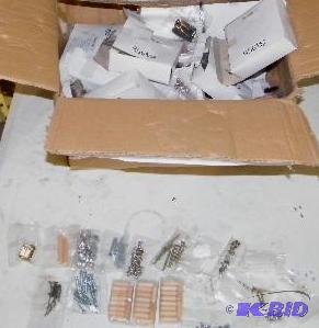Huge&nbspHardware Lot Conformant screws, woo...