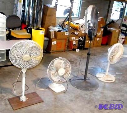 Fan Lot - (1) table top fan - (3) floor style...