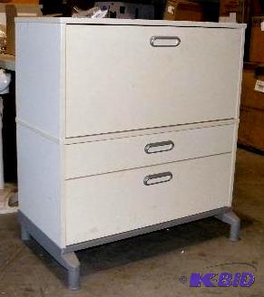 Lateral File Cabinet - Heavy duty - Has 3 dra...