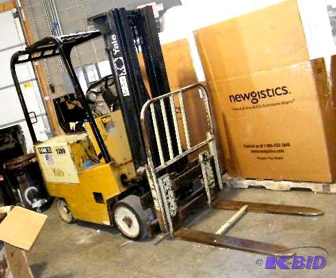 Electric Fork Lift - by Yale - Worked great f...