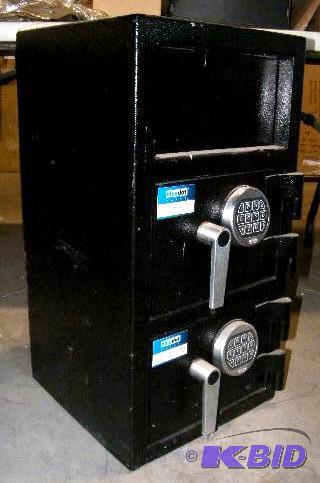 Blue Dot Two Tier Heavy Duty Digital Safe - H...