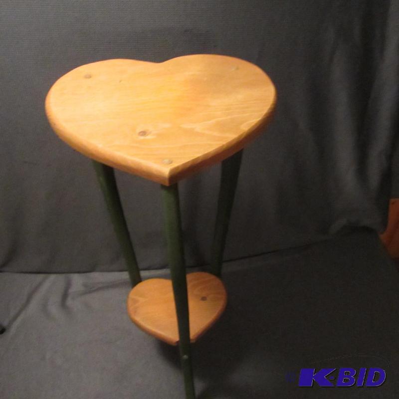 Heart Shaped Stand