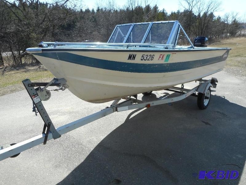 lot 2 image: 1987 Sylvan Boat and Trailer